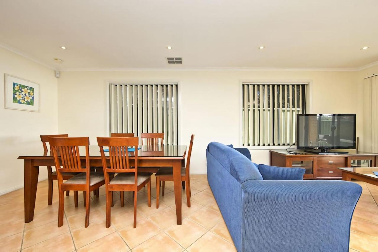 Close To Little And Shoal Bay Holiday home Nelson Bay